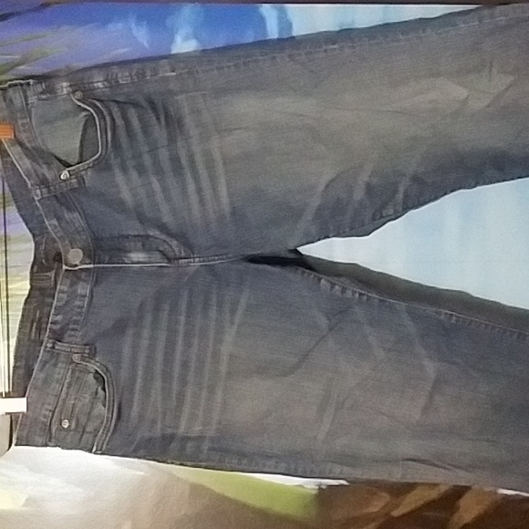 Kut from the Kloth Catherine boyfriend jeans - Picture 5 of 9